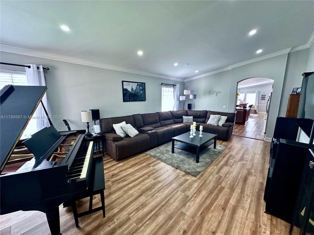 3 of 40 - 5557 Nw 125th Ter, Coral Springs, FL