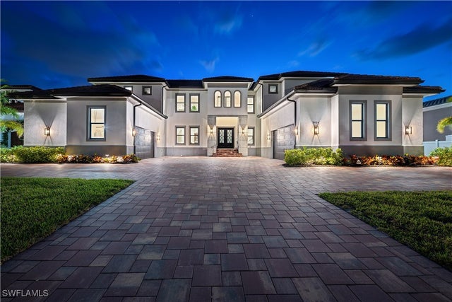 Photo of 3924 W Riverside Drive, Fort Myers FL