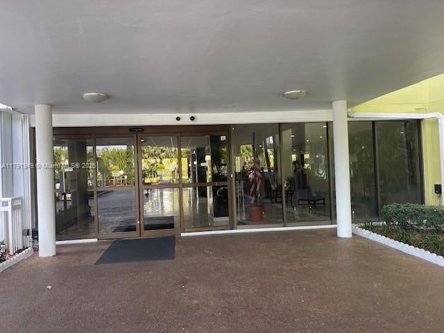 3 of 20 - 4400 Hillcrest Dr 701b, Hollywood, FL