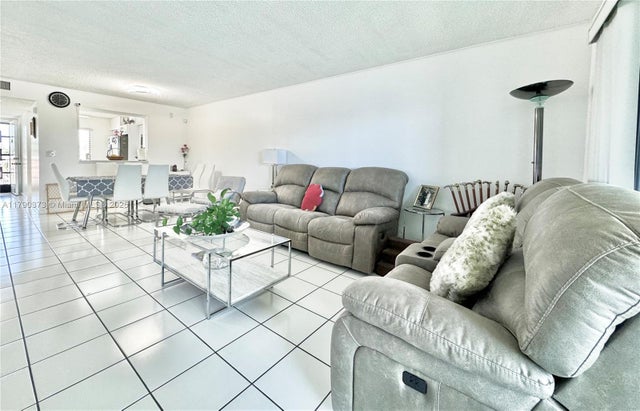 5 of 15 - 6193 Pointe Regal Cir 304, Delray Beach, FL