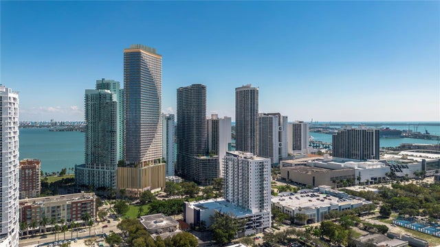 2 of 12 - 1837 Ne 4th Ave 2004, Miami, FL