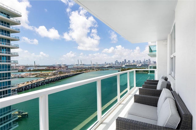 2 of 64 - 650 West Ave 2102, Miami Beach, FL