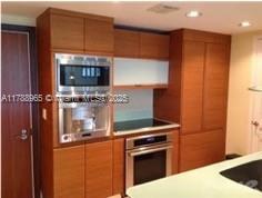 4 of 21 - 5875 Collins Ave 1006, Miami Beach, FL