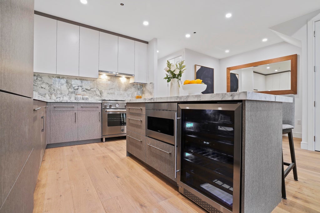 11 of 27 - 1712 10th Avenue 2c, New York City, NY