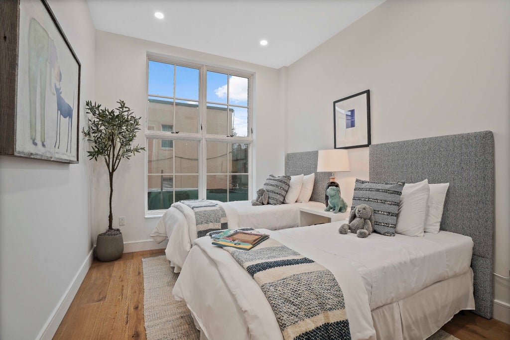 19 of 27 - 1712 10th Avenue 2c, New York City, NY
