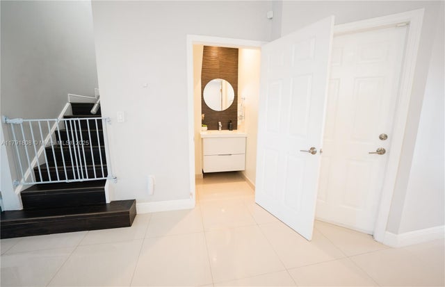 4 of 22 - 3891 Sw 147th Ave 13, Miami, FL