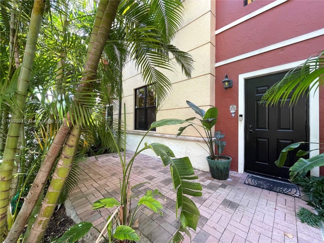 1 of 36 - 888 S Douglas Rd 119, Coral Gables, FL