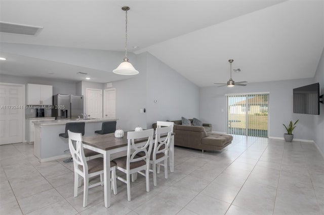 4 of 15 - 1808 Ne 7th Ave, Cape Coral, FL