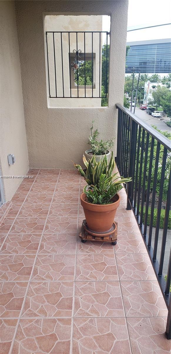 4 of 4 - N/A, Miami, FL