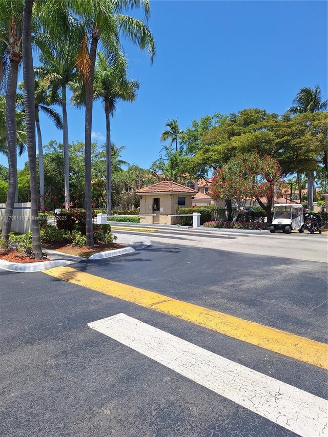 3 of 20 - N/A, Aventura, FL