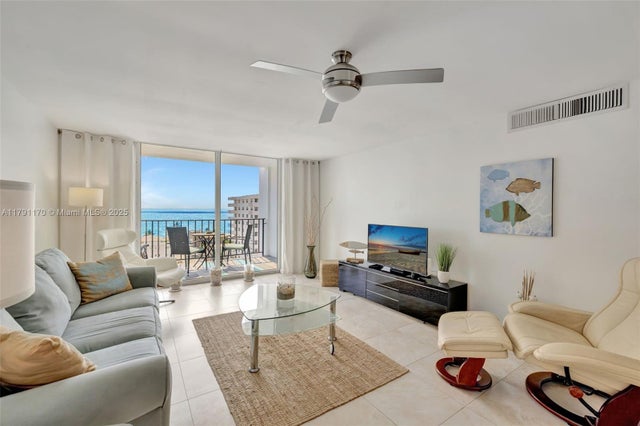 2 of 36 - 1400 S Ocean Dr 1001, Hollywood, FL