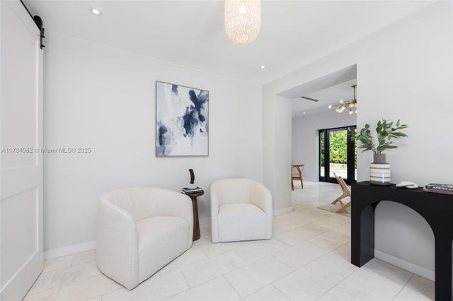 4 of 34 - 120 Morningside Dr, Coral Gables, FL