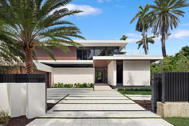 1 of 90 - 1800 W 27th Street, Miami Beach, FL