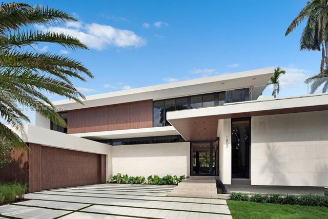 4 of 90 - 1800 W 27th Street, Miami Beach, FL