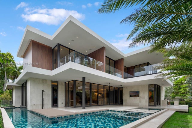 5 of 90 - 1800 W 27th Street, Miami Beach, FL