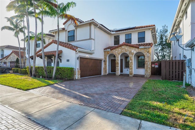 3 of 65 - 10371 Nw 10th St, Miami, FL
