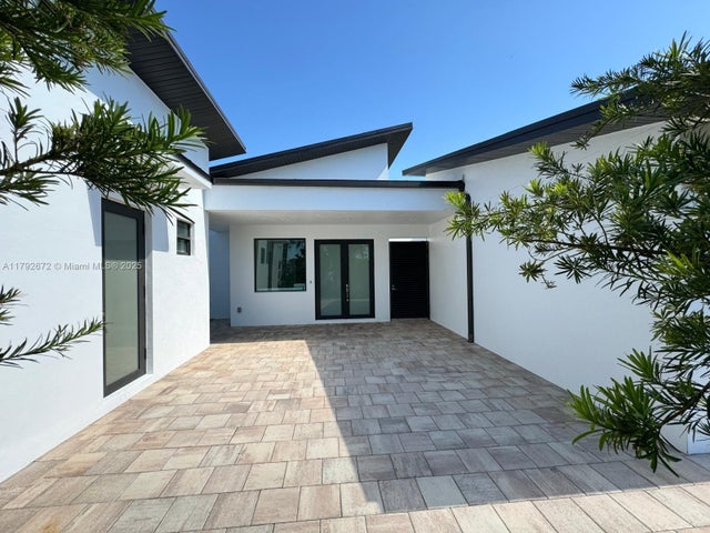 2 of 8 - 3823 Sw 3rd St, Cape Coral, FL