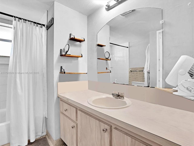 3 of 51 - 1780 Ne 191st St 205-2, Miami, FL