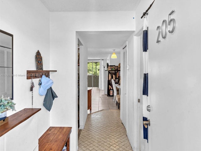 4 of 51 - 1780 Ne 191st St 205-2, Miami, FL