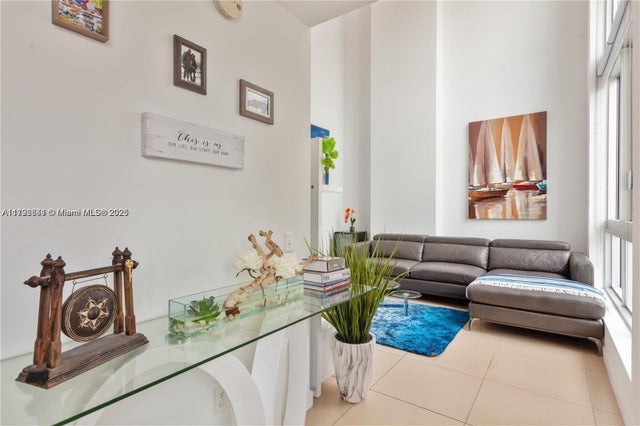 4 of 29 - 300 S Biscayne Blvd L-432, Miami, FL