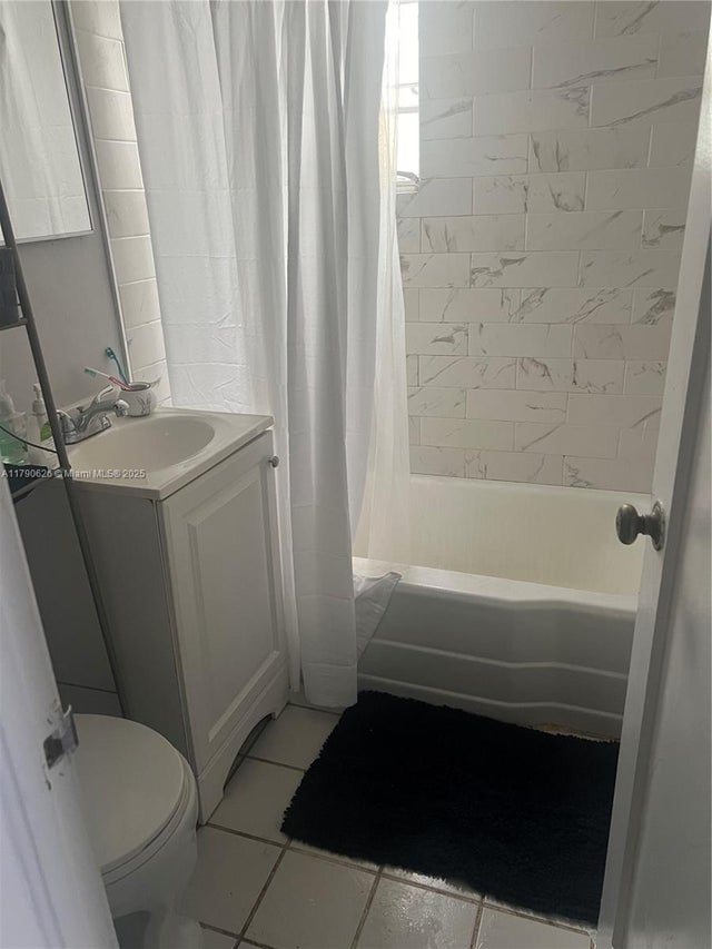 4 of 5 - 760 Jefferson Ave 8, Miami Beach, FL