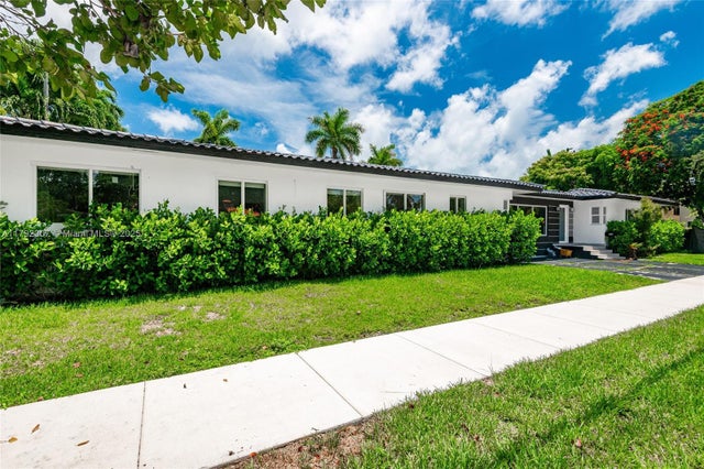 2 of 31 - 1955 Sw 5th Ave, Miami, FL