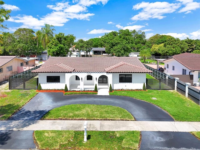 1 of 37 - 3420 Sw 108th Ave, Miami, FL