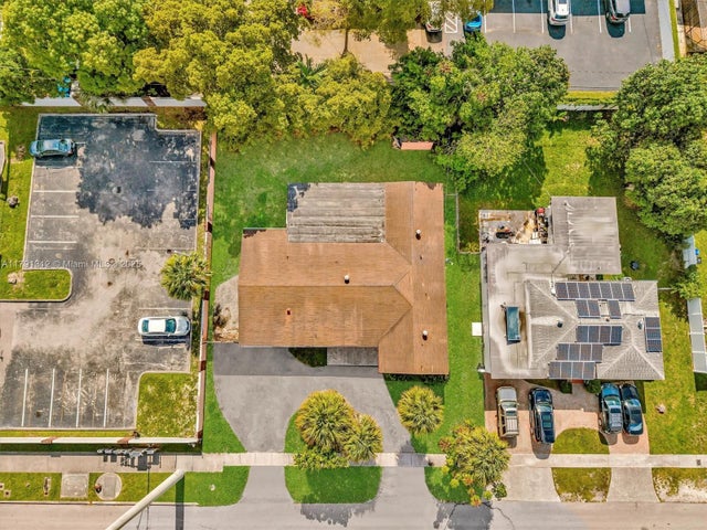 3 of 18 - 16191 Ne 11th Ave, North Miami Beach, FL