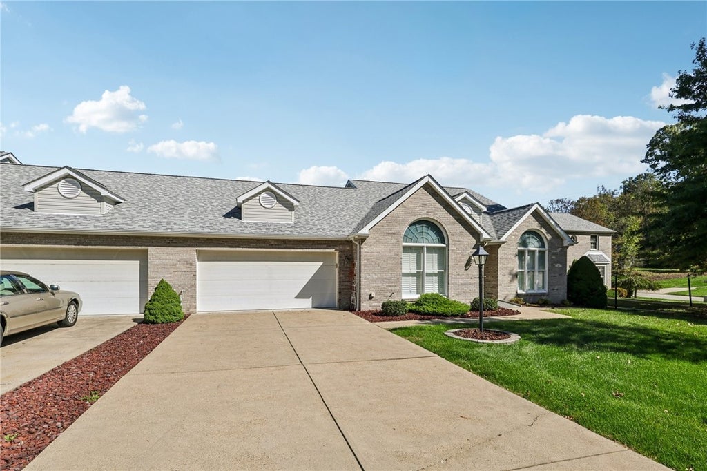 306 Country View Drive, Lower Burrell