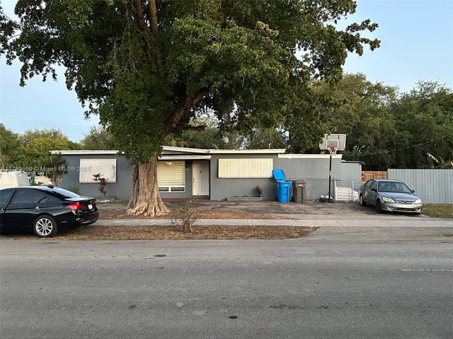 1 of 40 - 100 Virginia Rd, West Park, FL