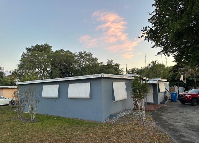 5 of 40 - 100 Virginia Rd, West Park, FL