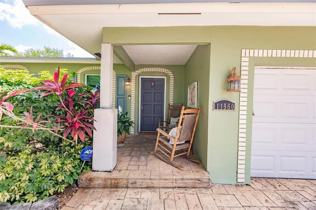 1 of 24 - 11560 Nw 26th St, Plantation, FL