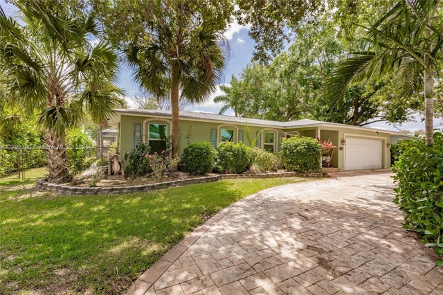 3 of 24 - 11560 Nw 26th St, Plantation, FL