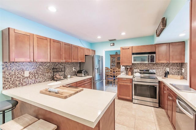 5 of 24 - 11560 Nw 26th St, Plantation, FL