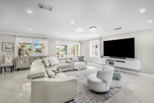 3 of 26 - 1820 Vista Way, Margate, FL