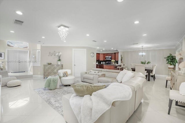 4 of 26 - 1820 Vista Way, Margate, FL