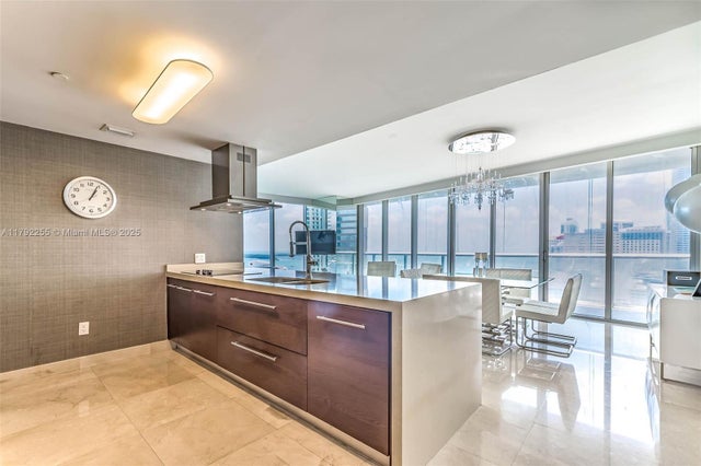 2 of 20 - 495 Brickell Ave 2801, Miami, FL