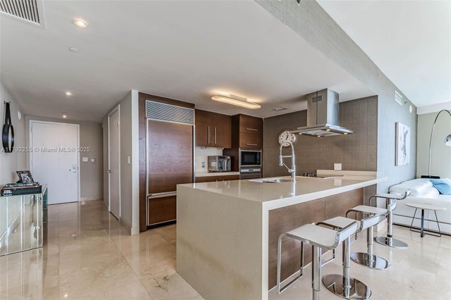 4 of 20 - 495 Brickell Ave 2801, Miami, FL