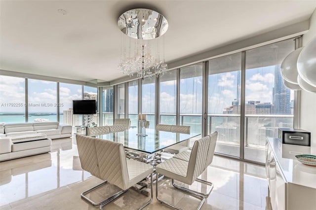 5 of 20 - 495 Brickell Ave 2801, Miami, FL