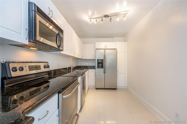 3 of 25 - 401 69th St 607, Miami Beach, FL