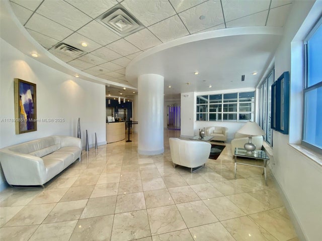 4 of 25 - 401 69th St 607, Miami Beach, FL