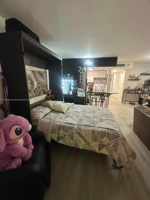 5 of 13 - 6801 Indian Creek Dr 405, Miami Beach, FL