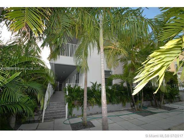 1 of 13 - 1604 Drexel Ave 107, Miami Beach, FL