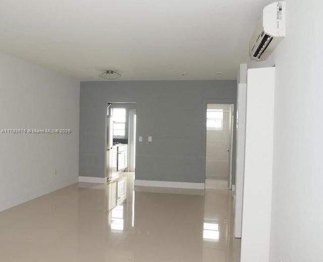 4 of 13 - 1604 Drexel Ave 107, Miami Beach, FL
