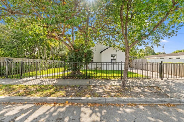 2 of 39 - 4430 Nw 1st Ave, Miami, FL