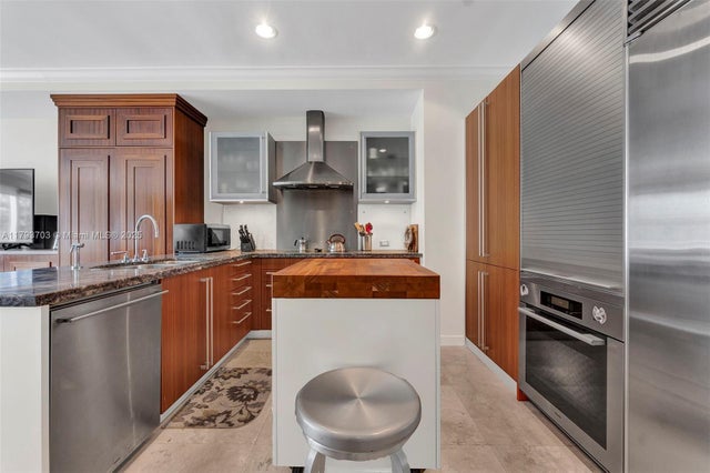1 of 33 - 6101 Aqua Ave 103, Miami Beach, FL