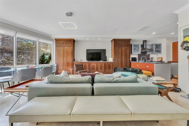4 of 33 - 6101 Aqua Ave 103, Miami Beach, FL