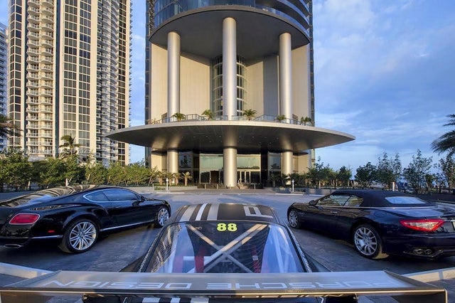 3 of 60 - 18555 Collins Avenue 3005, Sunny Isles Beach, FL