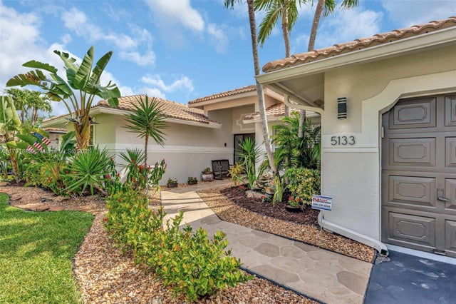 4 of 55 - 5133 N Springs Way, Coral Springs, FL