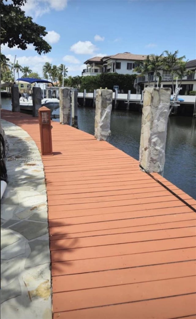 5 of 35 - 4050 Ne 25th Ave, Lighthouse Point, FL